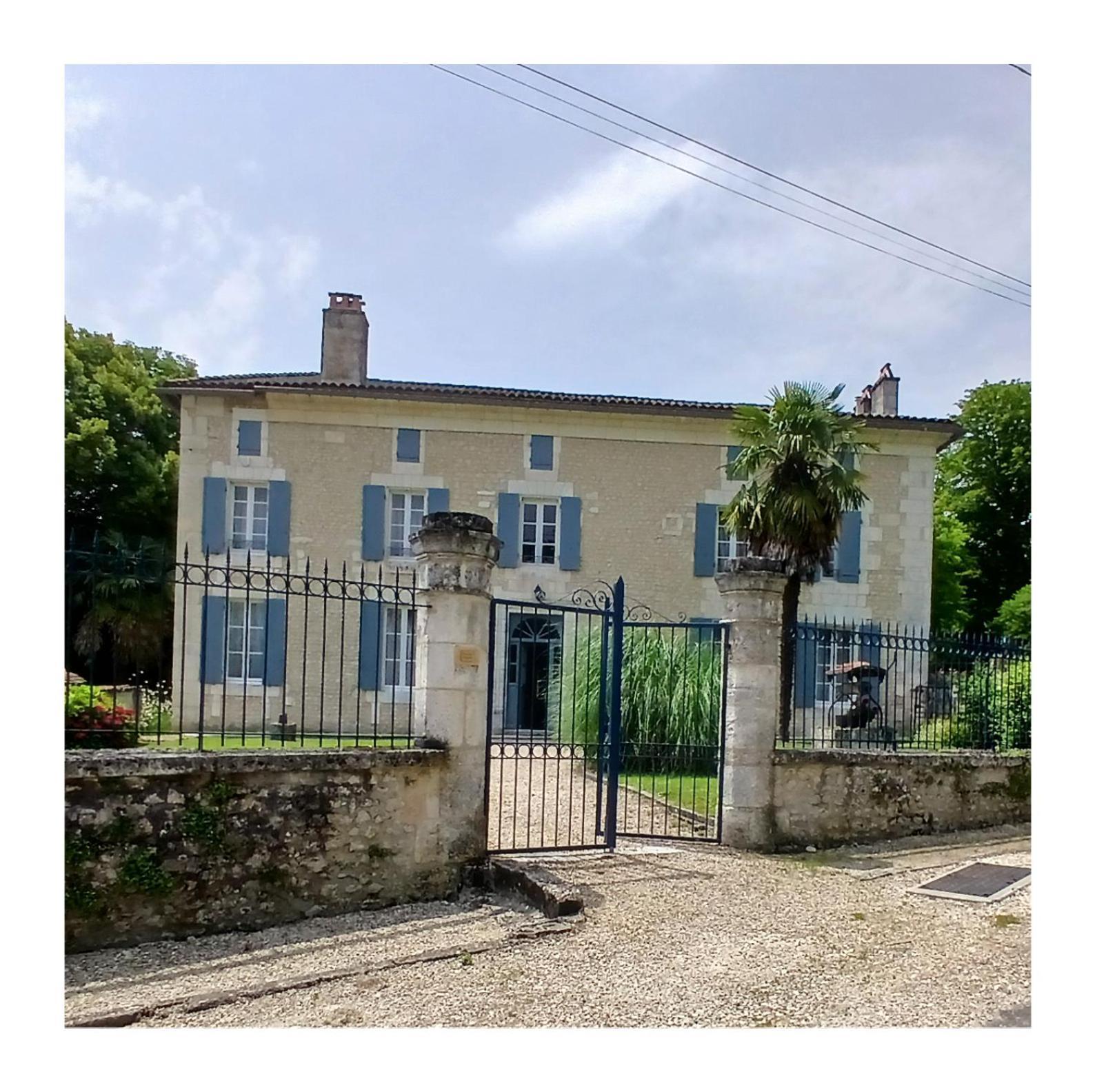 Langlade Estate Villa Montboyer Buitenkant foto