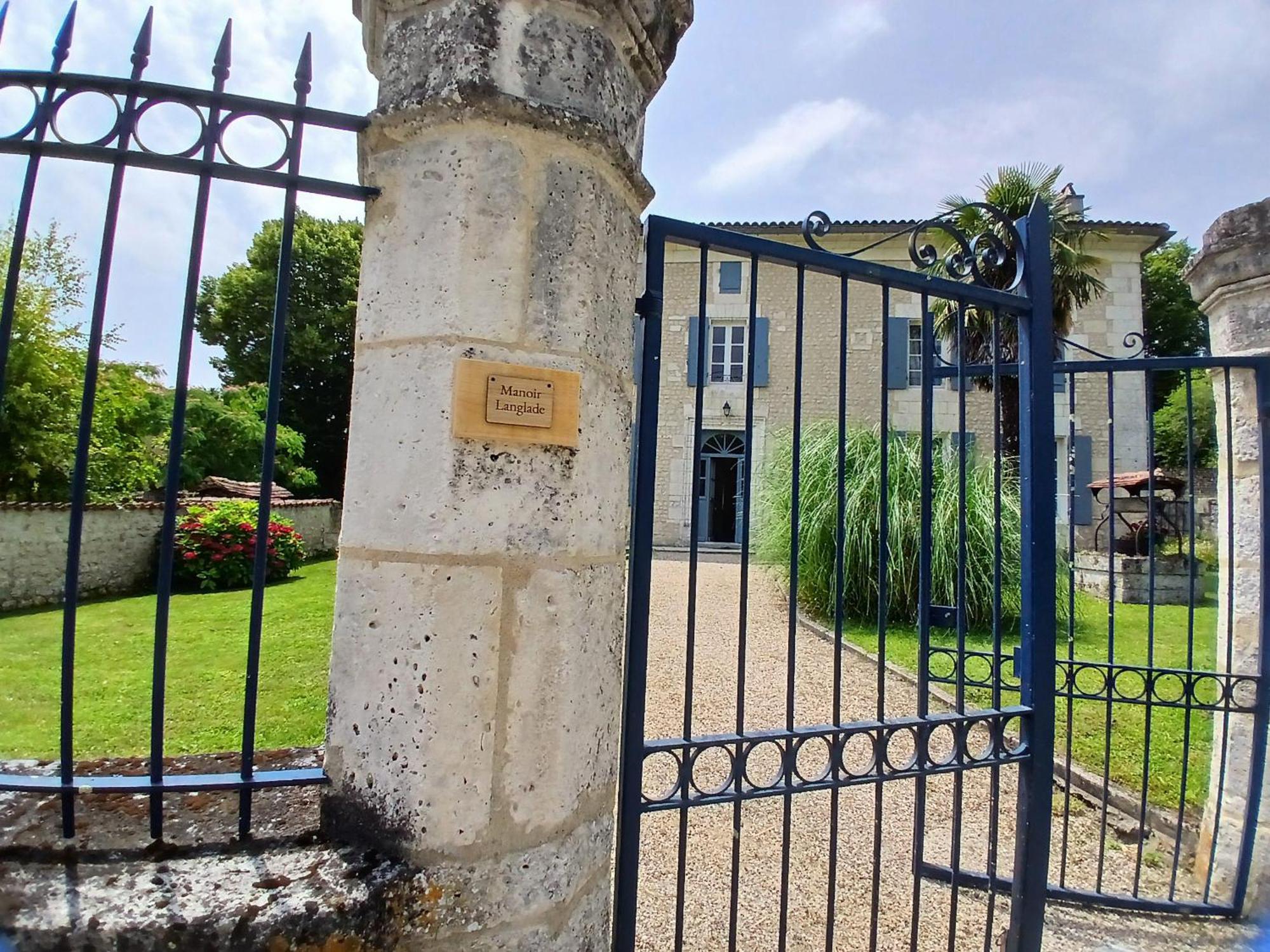 Langlade Estate Villa Montboyer Buitenkant foto
