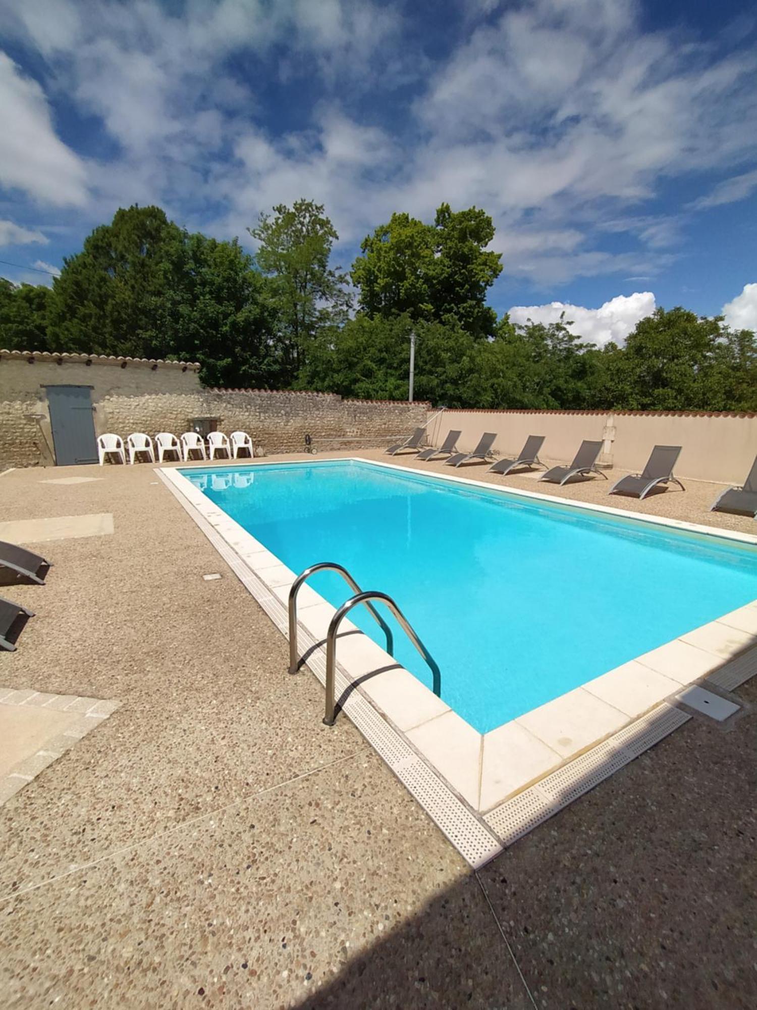 Langlade Estate Villa Montboyer Buitenkant foto